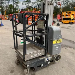 Elevador autopropulsado para una sola persona JLG 20MVL 2018