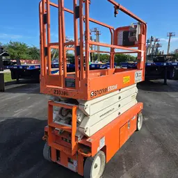 elevador de tijera Snorkel S3226E 2019