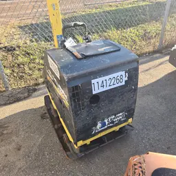 Compactadora vibratoria de láminas BOMAG BPR70/70DE 2022