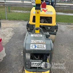 Compactadora de láminas vibratoria Wacker Neuson DPU5545He 2023