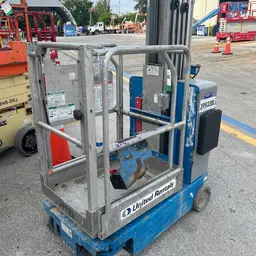 Elevador autopropulsado para una sola persona Genie GR-20 2016