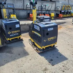 Compactadora vibratoria de láminas BOMAG BPR70/70DE 2022