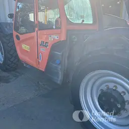 Montacargas JLG 1055 2019