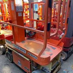 Elevador autopropulsado para una sola persona JLG 1230ES 2018