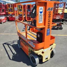 Elevador autopropulsado para una sola persona JLG 1230ES 2018