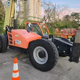 Montacargas JLG 1055 2018