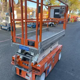 elevador de tijera Snorkel S3215L 2019