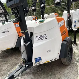 Luz de trabajo portátil Generac MLTS-4 2022