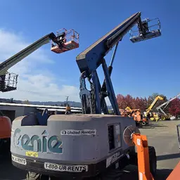 brazo de elevación Genie S-85 2017