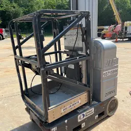Elevador autopropulsado para una sola persona JLG 20MVL 2018