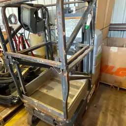 Elevador autopropulsado para una sola persona JLG 20MVL 2018