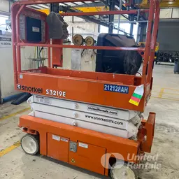 elevador de tijera Snorkel S3219E 2018