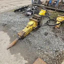 Conexión Atlas Copco SB 452 2017