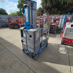 Elevador autopropulsado para una sola persona Genie GR-20 2018