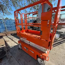 elevador de tijera Snorkel S3215E 2021