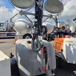 Torre de luz portátil Wacker Neuson LTV6L 2018