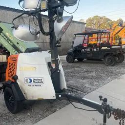 Torre de luz portátil Generac MLT6SMDS 2021