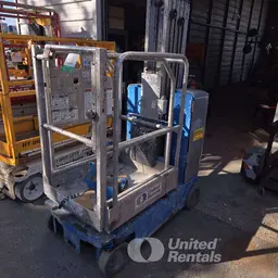 Elevador autopropulsado para una sola persona Genie GR-20 2016