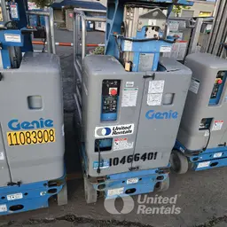 Elevador autopropulsado para una sola persona Genie GR-12 2016