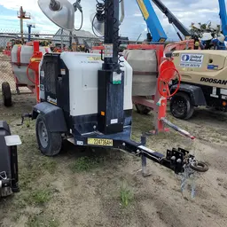 Torre de luz portátil Allmand NLV-ML3EC 2019