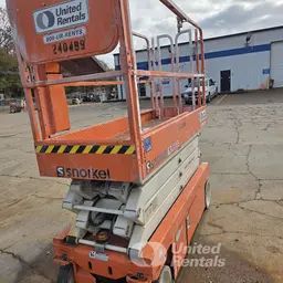 elevador de tijera Snorkel S3226E 2019