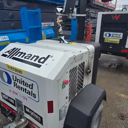 Luz de trabajo portátil Allmand NLGR LC 3KW 2022