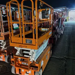 elevador de tijera Snorkel S3219E 2019